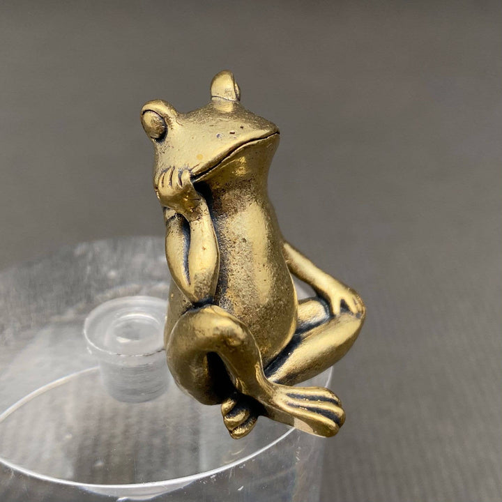 Brass sitting frog desktop ornament symbolizing fertility and abundance for boho altar decor