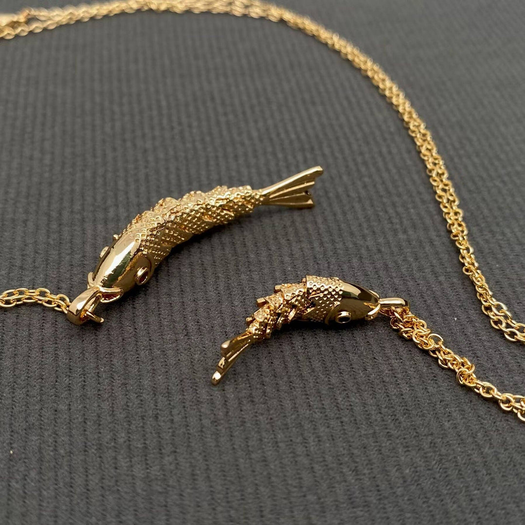 Swinging Tail Fish Charm Gold-plated Necklace