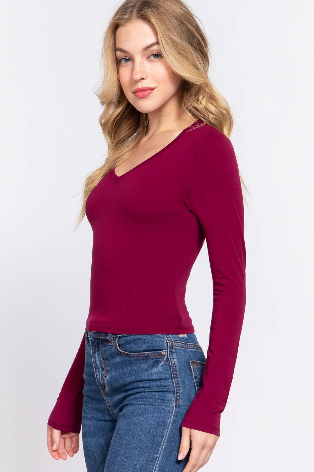 Fitted Long Sleeve V-Neck Crop Top for the free-spirited coastal lifestyle