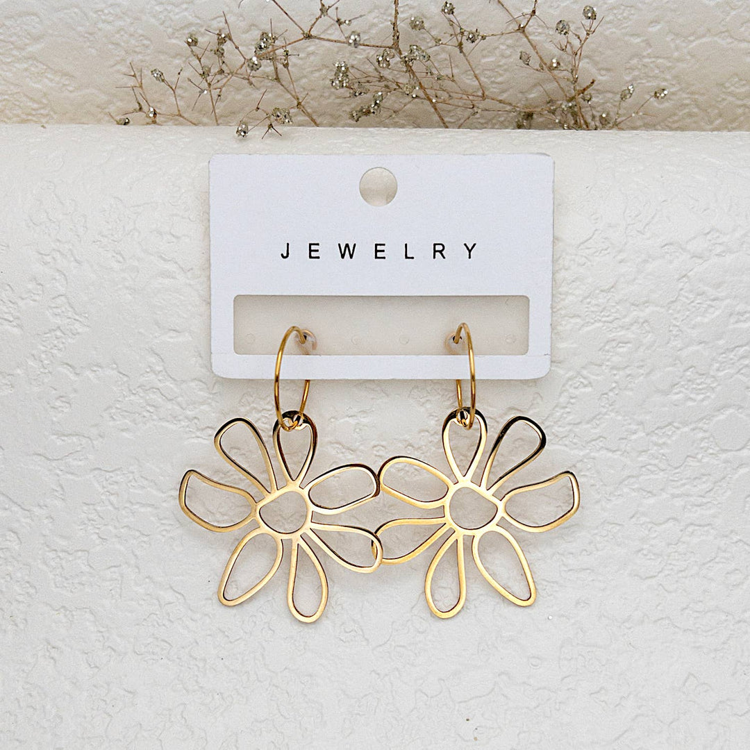 Daisy Earrings April birth flower hypoallergenic studs perfect for coastal bohemian style