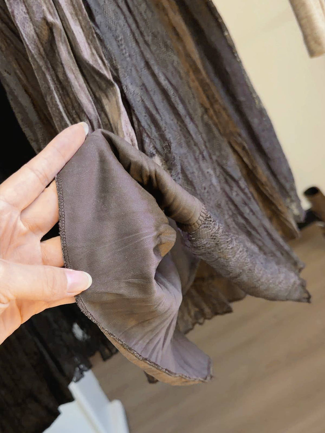 Lace Panel Velvet Pleated A-Line Skirt