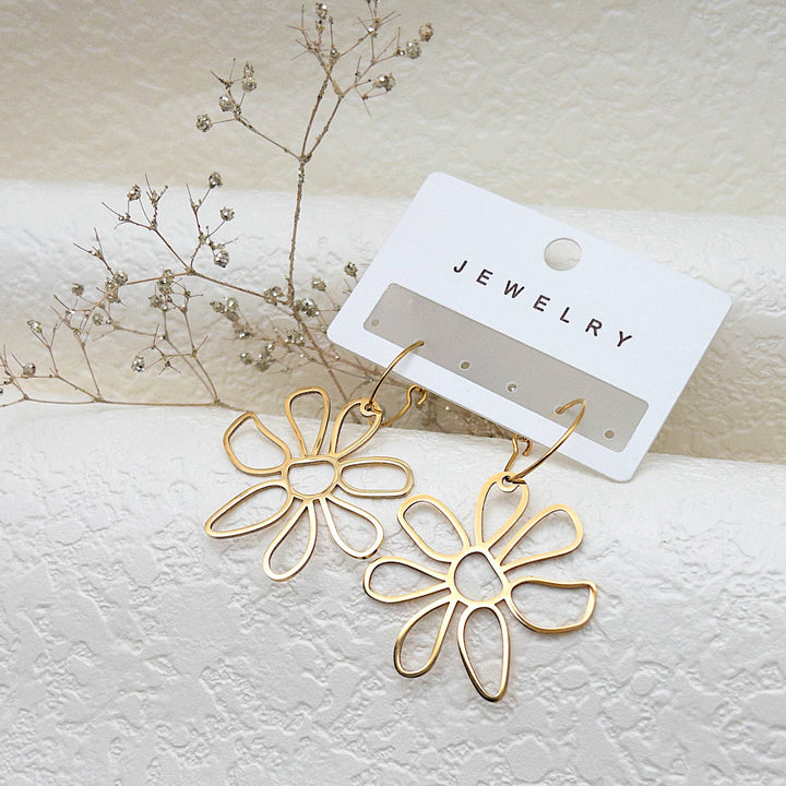 Daisy earrings April birth flower hypoallergenic jewelry from Anchored Soul coastal boutique