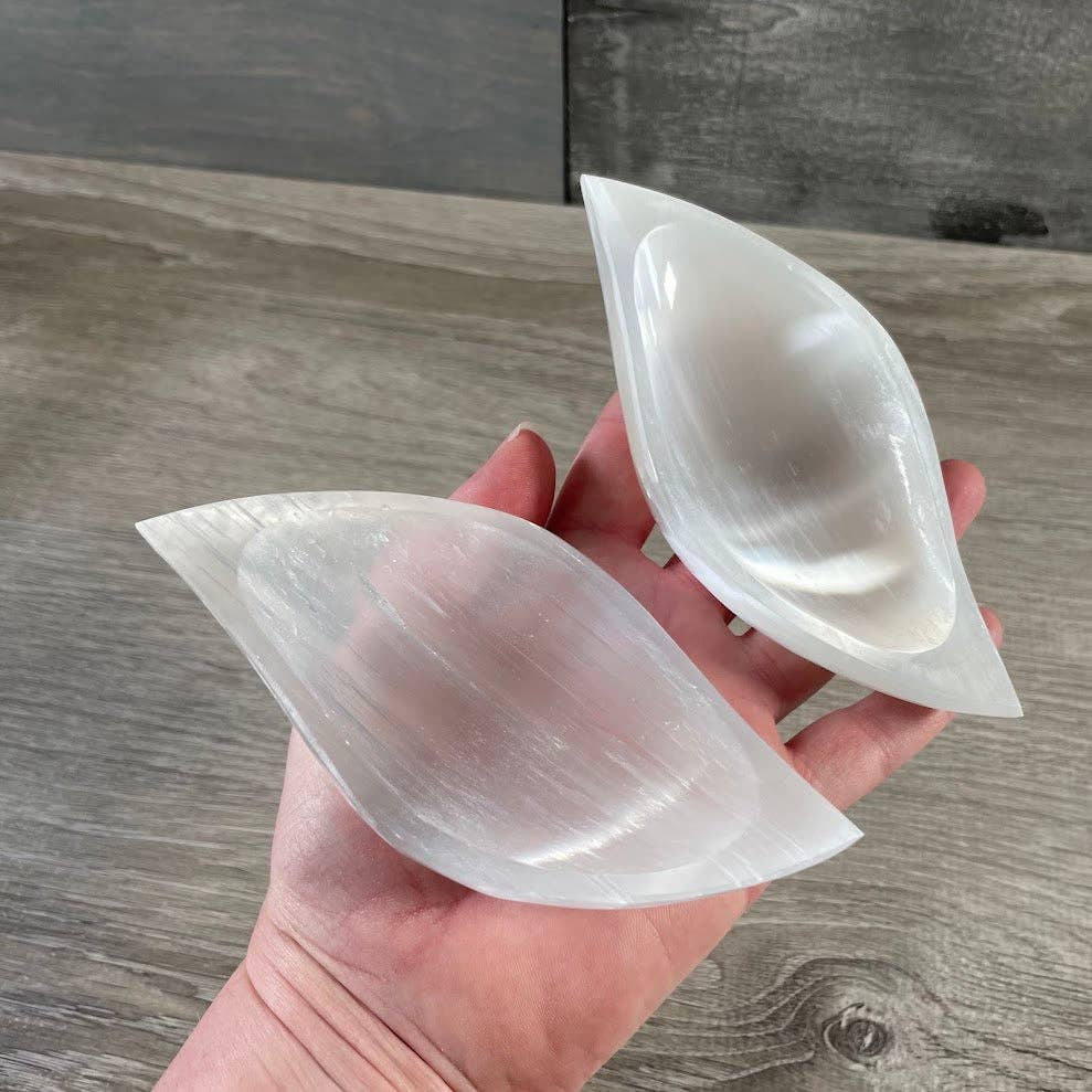 Wholesale Selenite Bowls – Assorted Shapes &amp; Sizes | Crystal Charging Bowls