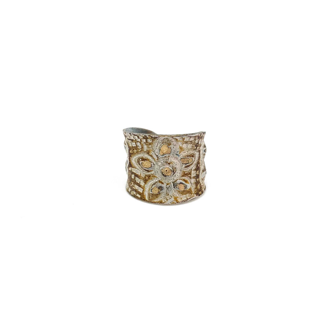 Brass patina ring with warm brown and white large flower boho design
