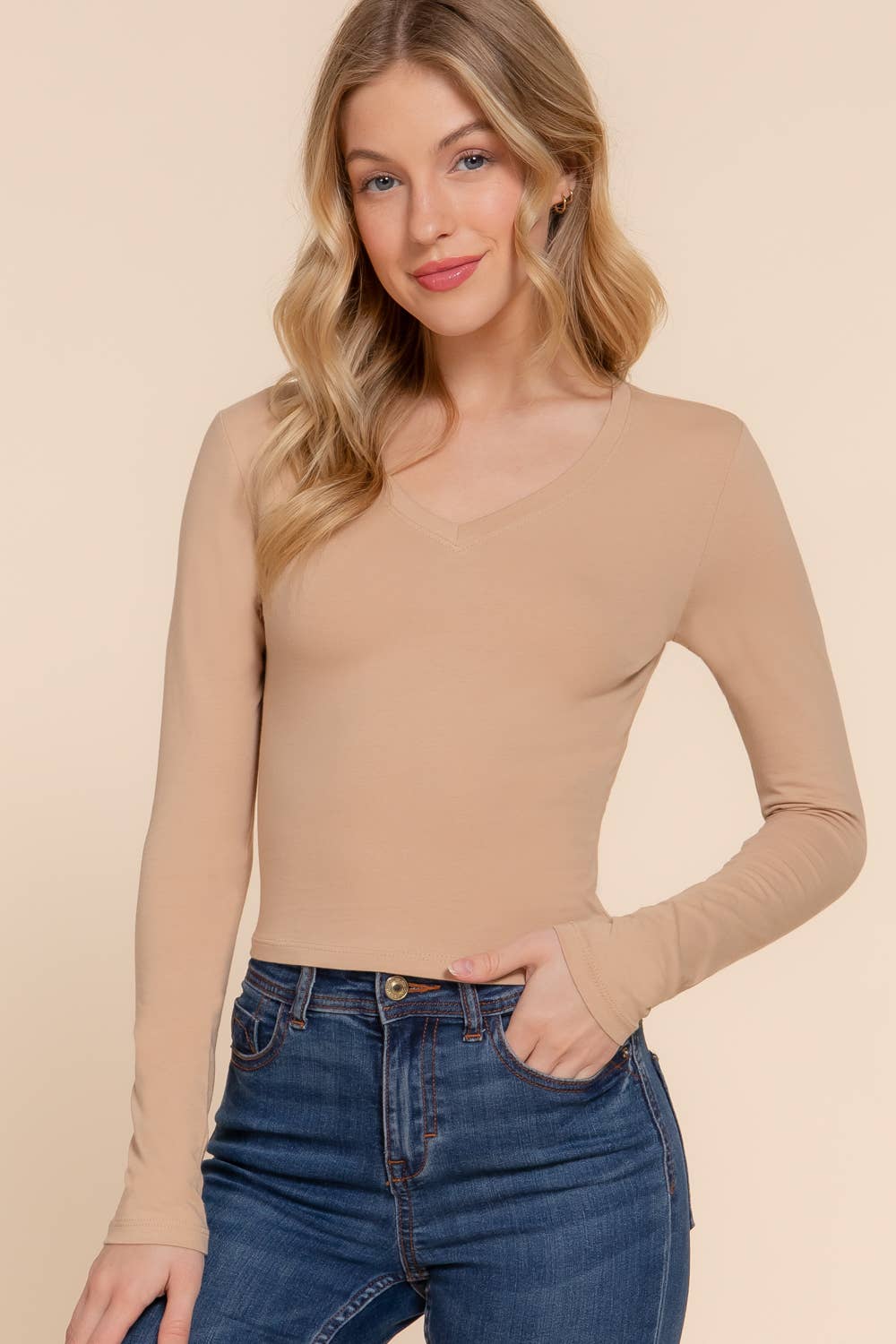 Fitted long sleeve V-neck crop top for the free-spirited coastal soul