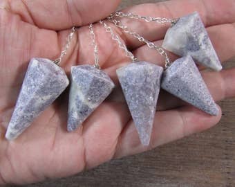 Green Aventurine pendulum for heart chakra healing and intuitive divination practice
