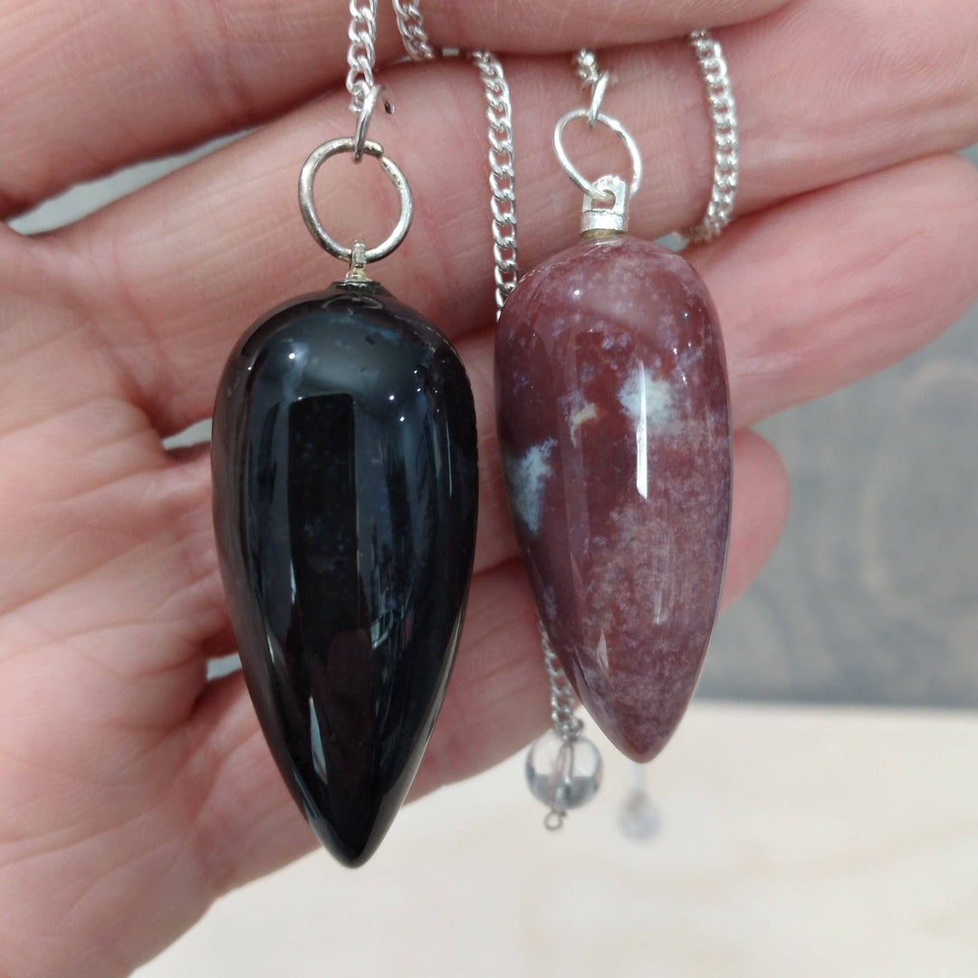 Green Aventurine Regular Gemstone Pendulum for heart chakra healing and divination work