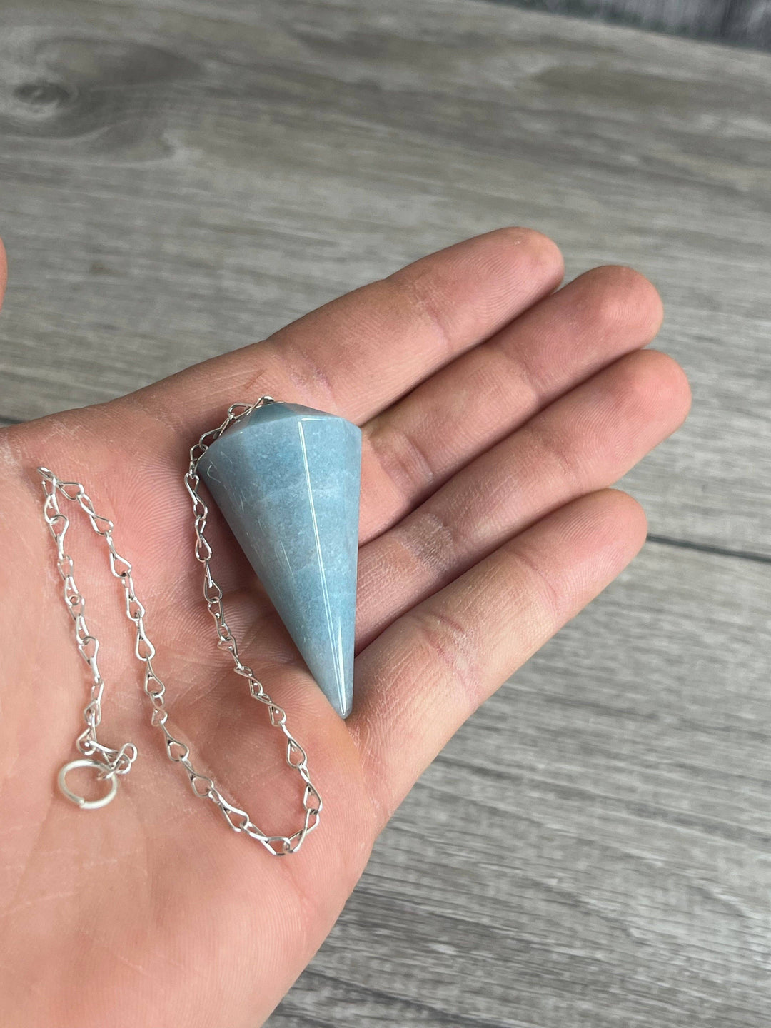 Green Aventurine Regular Pendulum for heart chakra healing and intuitive divination practice