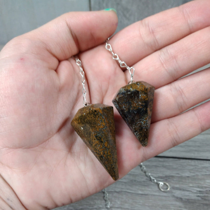 Green Aventurine Regular Gemstone Pendulum for heart chakra healing and intuitive divination