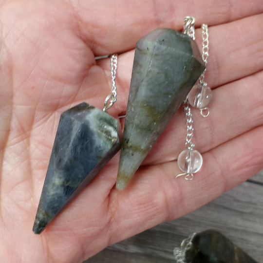 Green Aventurine Regular Gemstone Pendulum for heart chakra healing and intuitive divination